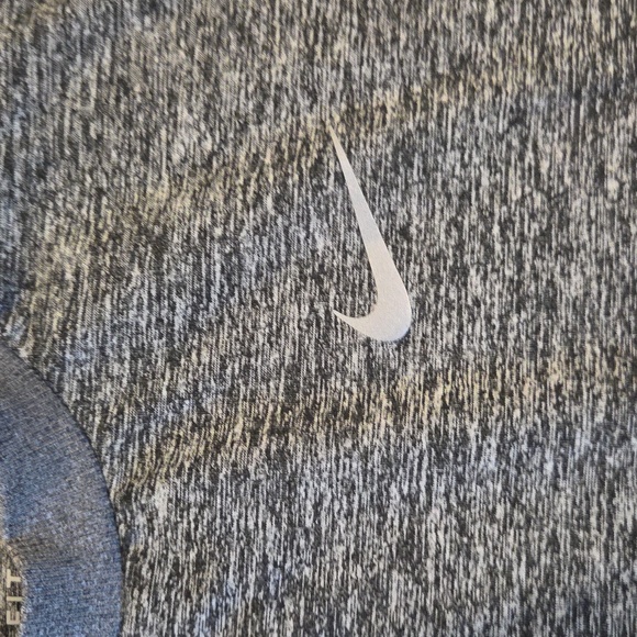 Nike Gray Long Sleeve Shirt - Picture 2 of 3